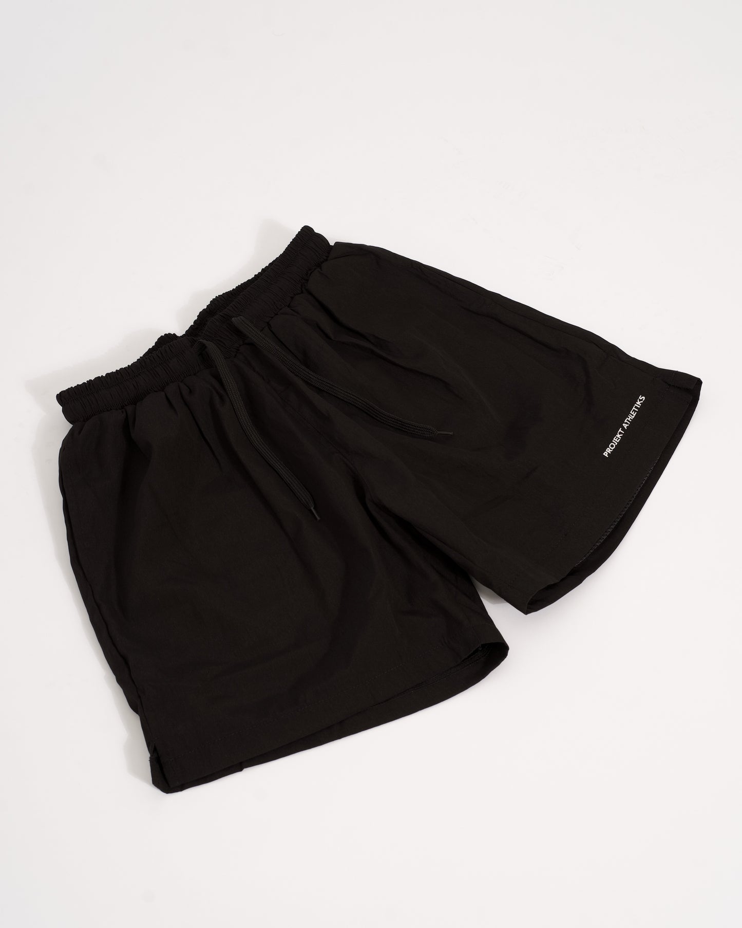 TRAINING SHORTS IN STEALTH BLACK