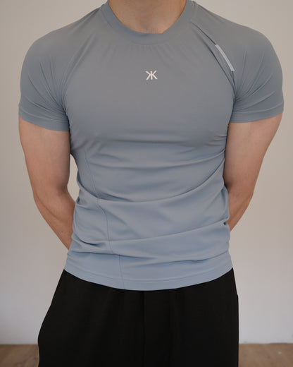 ALPHA PERFORMANCE TECH SHORT SLEEVE IN BLUE GRAY