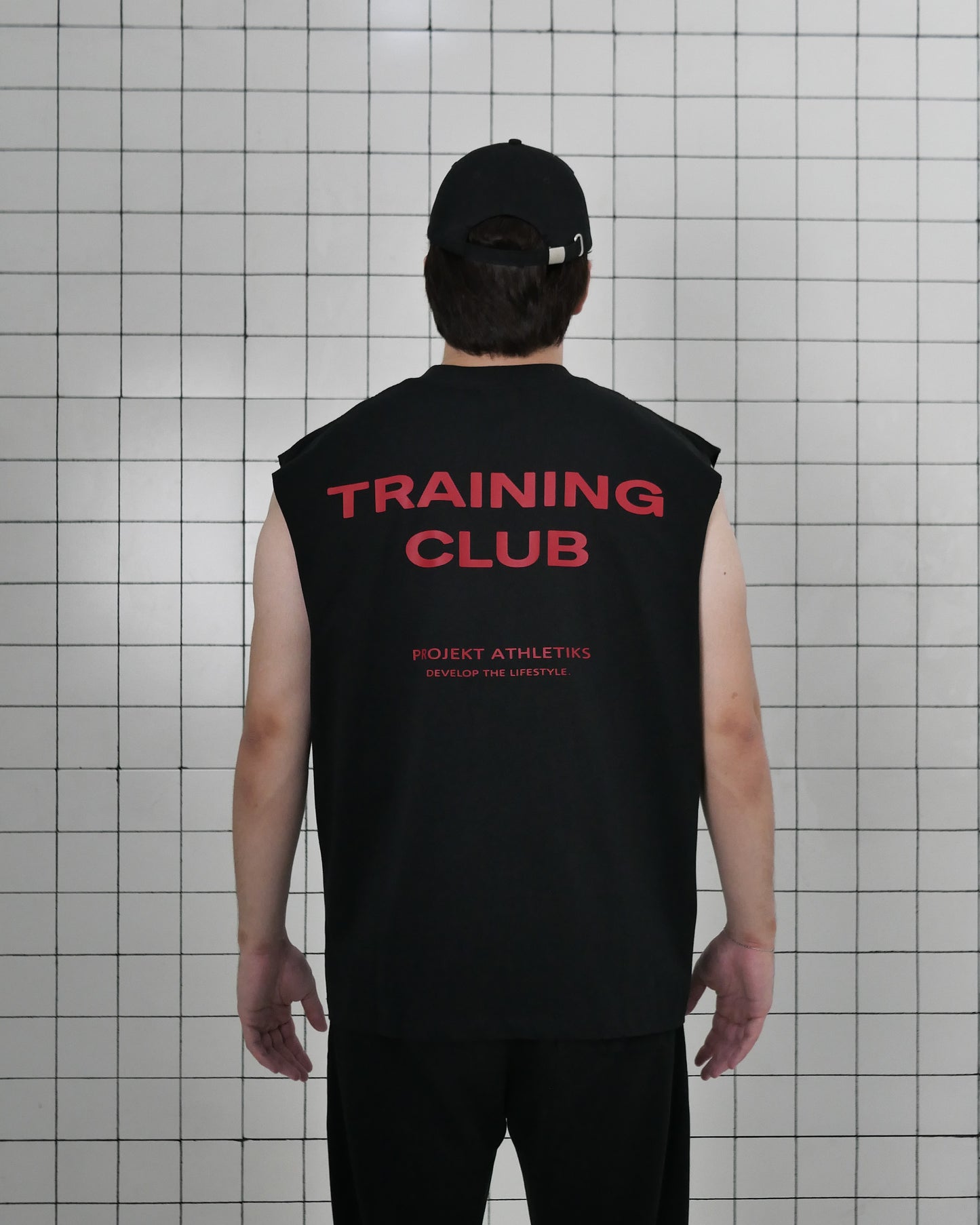 V2 TRAINING TOP IN RED PRINT